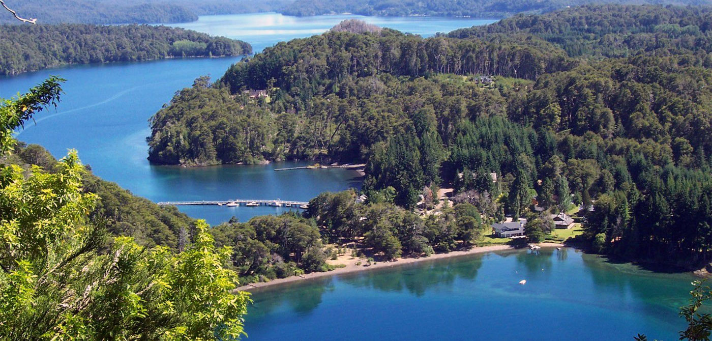 Villa la Angostura by 7 Lakes